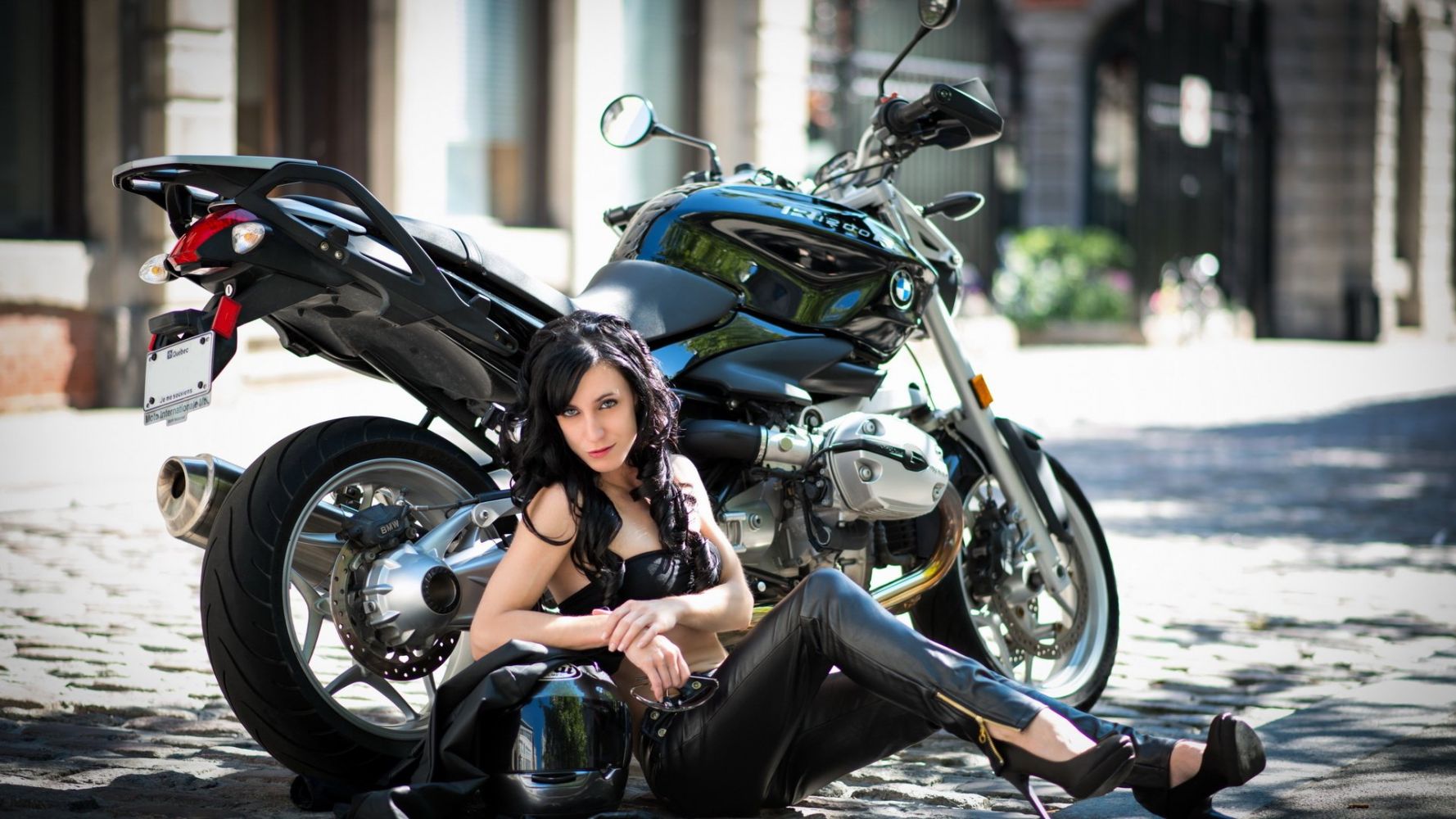 European women on bikes in Agra