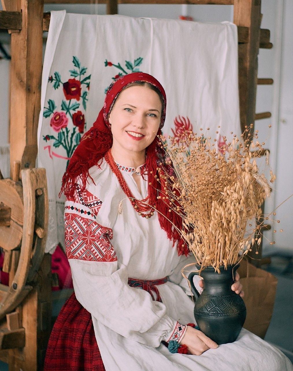 Women in Slavic costumes in Agra