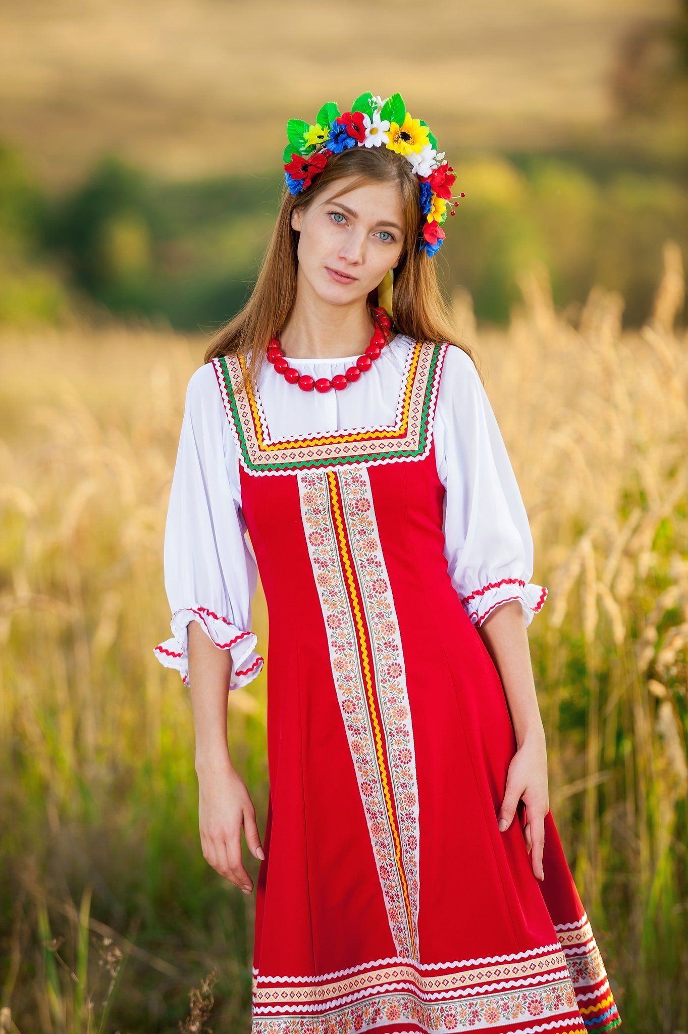 Women in Slavic costumes in Agra