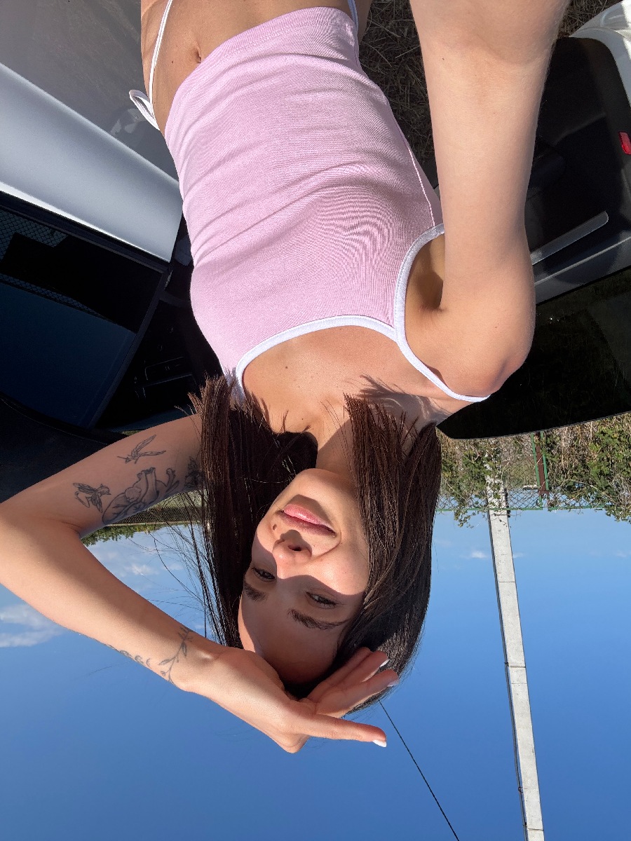 Sexy model Tina in Agra